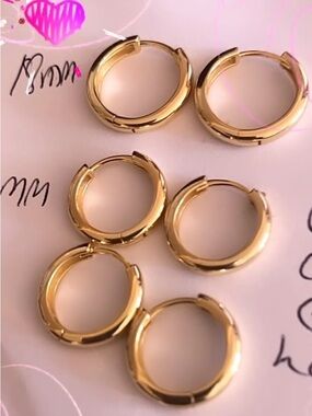 Small classic click and go! Hoops gold over sterling silver! Best everyday wear